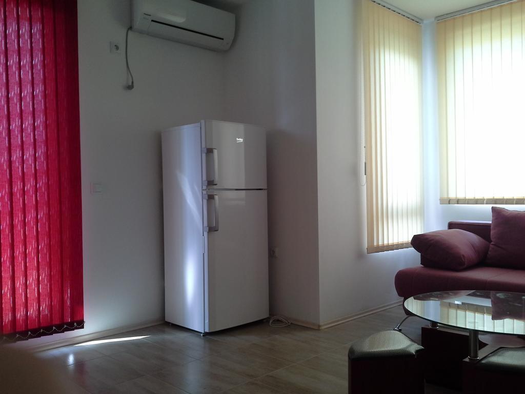 Burgas Sarafovo Apartment Exterior photo